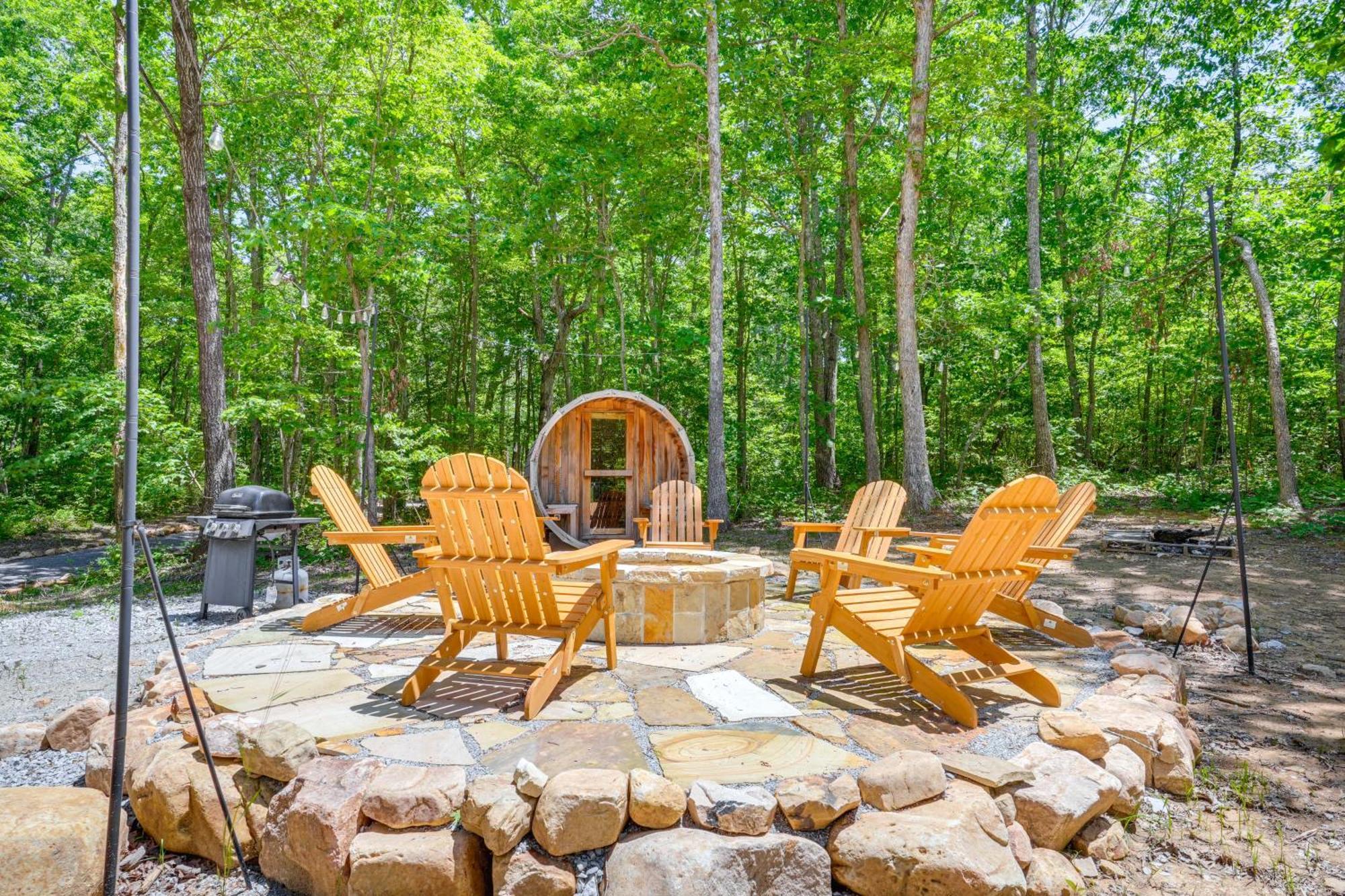 Monteagle Cabin With Swim Spa, Sauna And Fire Pit! Exteriér fotografie