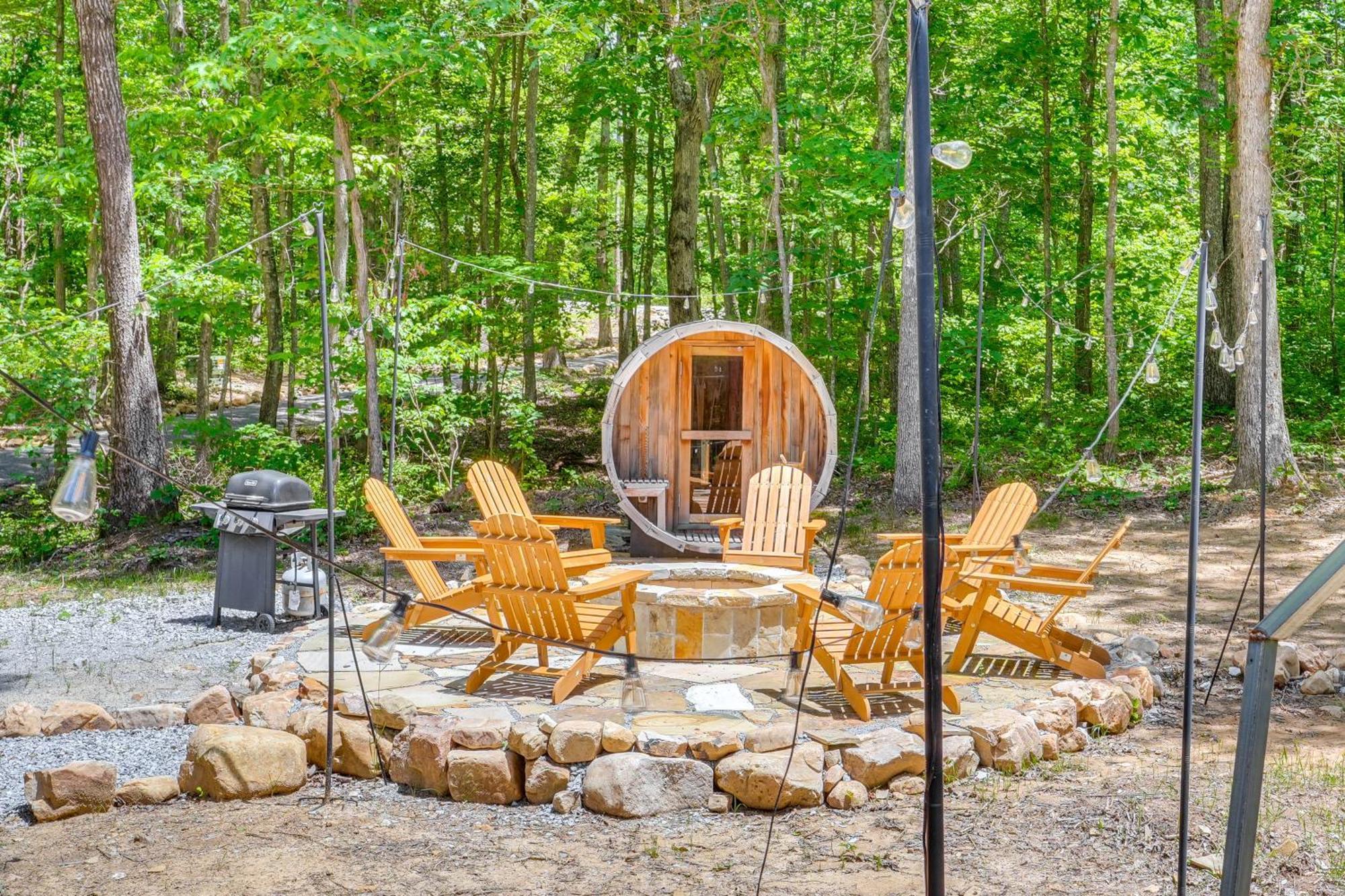 Monteagle Cabin With Swim Spa, Sauna And Fire Pit! Exteriér fotografie